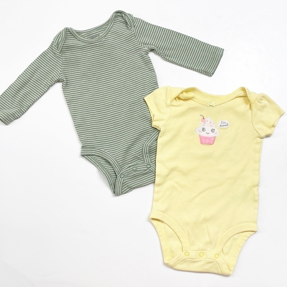 Carter's baby girls bodysuits